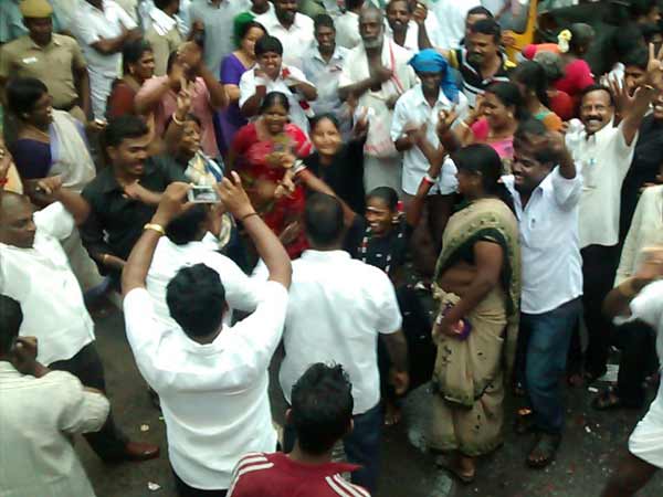 கூட்டம்