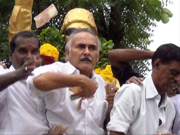 தீபாவளி வந்திருச்சி