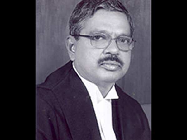 இவர்தானே மூலப் புகார்தாரர்