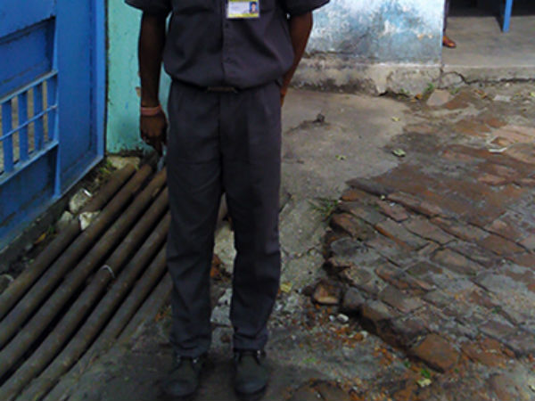 காவலாளிகள்