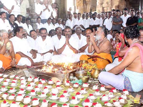 பால்குடம்.. பறவை காவடி