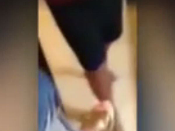 செல்போனை நோண்டிக் கொண்டிருந்த காதலி