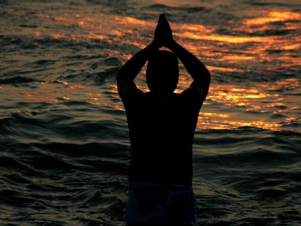 சூரிய வணக்கம்