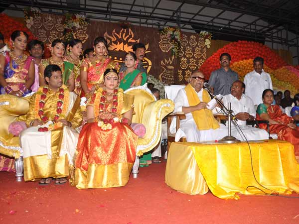 திருமணத்தில் நெகிழ்ச்சிப் பேச்சு