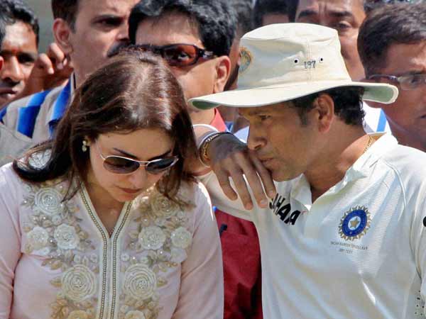 பால் வடியும் அந்த முகம்..