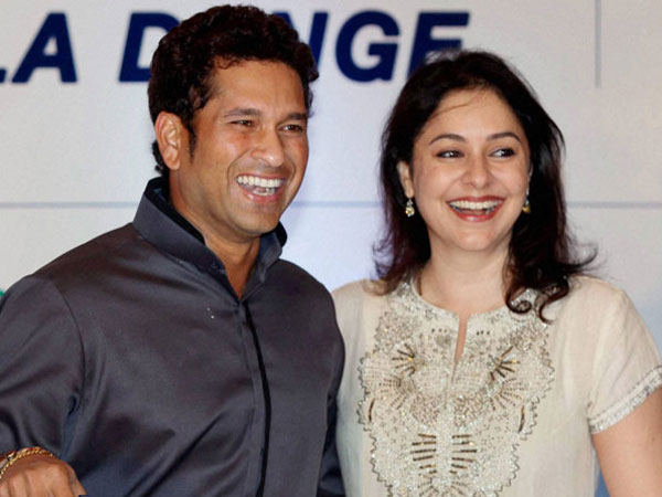 பின்னால் ஓடினேன்