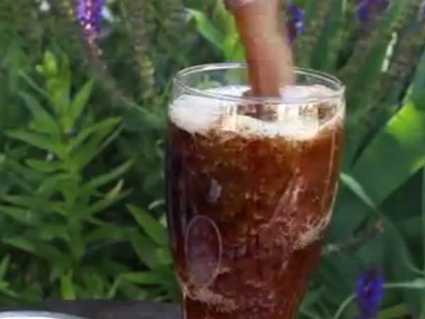 குளிர்பானத்தில் மயக்க மருந்து