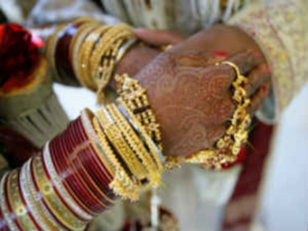 ஒன்று சேர்ந்து வாழ சம்மதம்: