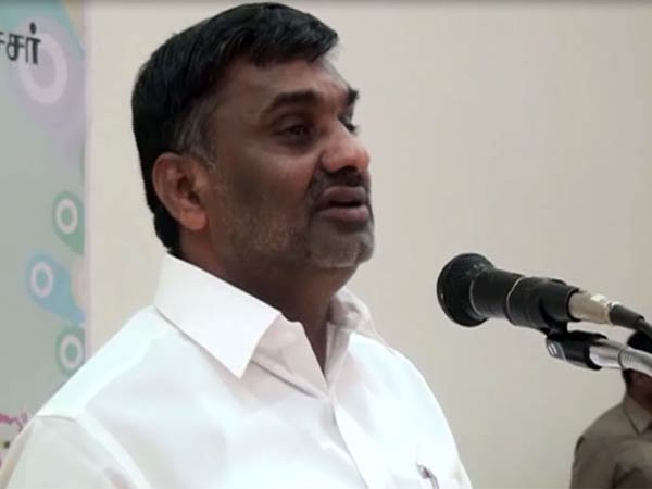 முதல்வர் பெயரைச் சொல்லவே இல்லை