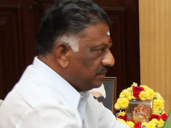 அப்படீன்னா பன்னீர் செல்வம் யாரு