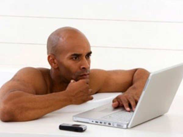 மூன்று கட்டக்களாக...