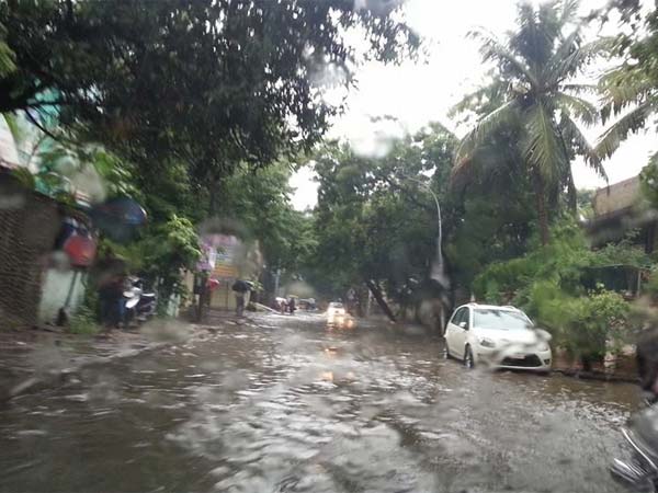 இடியுடன் மழை