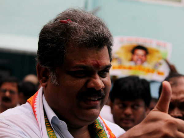 புதிய கட்சி...