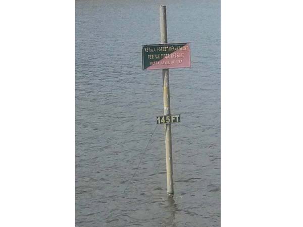 Why Mullaiperiyaru dam water level not yet touched 142 ft?