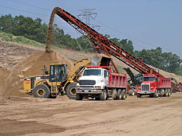 தமிழகத்தில் மணல் குவாரிகள்