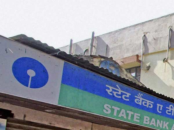 வங்கிகள் கேட்கின்றனவே