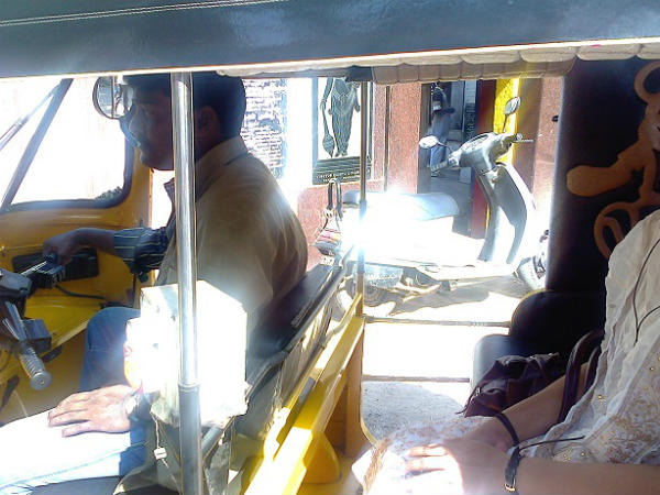 அடாவடி டிரைவர்கள்