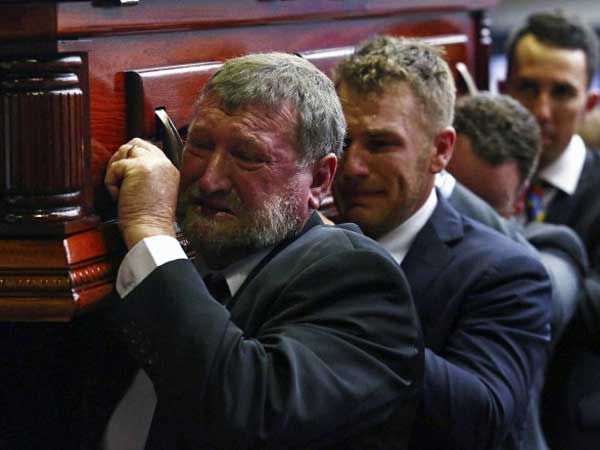 இறுதி ஊர்வலம்