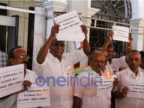TN opposition stages walkout in TN assembly
