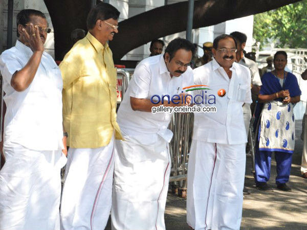 கலாய்ப்போம்ல..