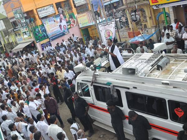 Vaiko begins campaign against proposed dams