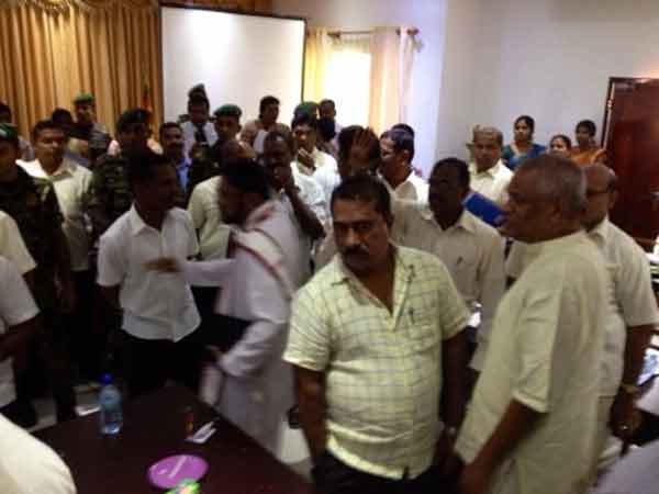 Clash at Jaffna District Development Committee meeting