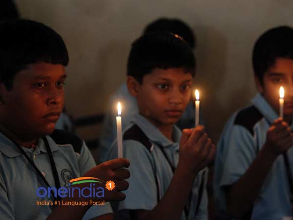 Chennai school students's candle light tribute to Pak kids