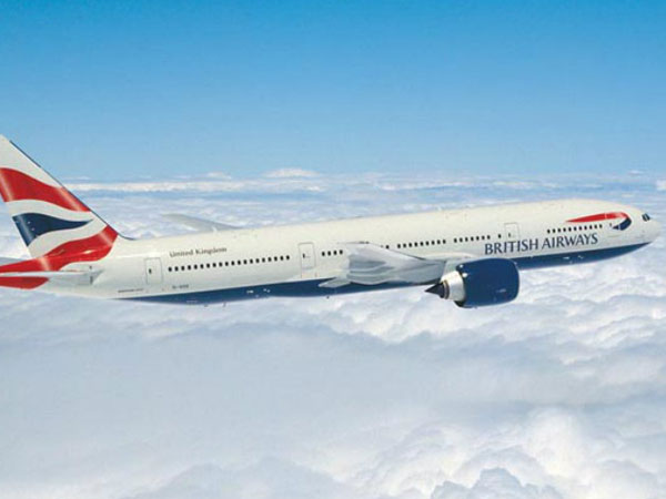 US plane hit by winter storm, several hurt US plane hit by winter storm, several hurt