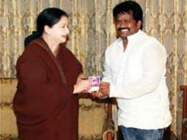 அதிமுகவில் ரித்திஷ்