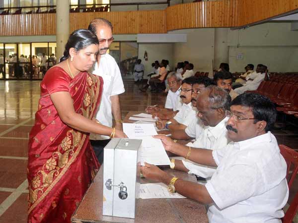 வரலாற்றில் முதல் முறையாக..