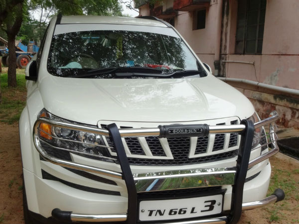 Police bust gang of cons, seize fake gold and Diamonds