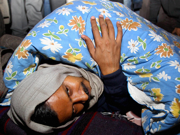 கல்லடி, சொல்லடி...