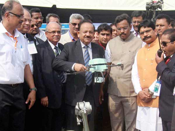  தாழ்வுமனப்பான்மையில் இந்தியர்கள்?