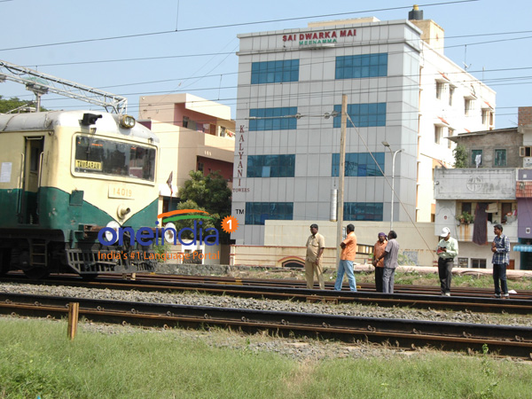 Air crack found in railway line near Kodambakkam
