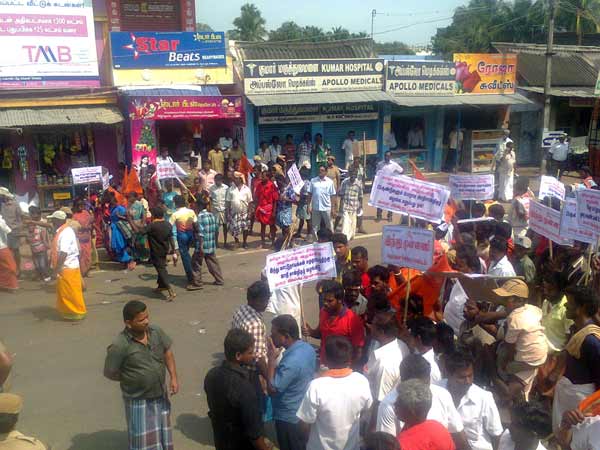 Police arrest many for staging pathatyathra