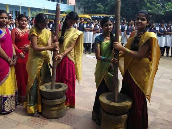 மஞ்சள் அரைத்துக் கொடுத்தாயா