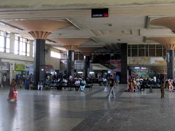 கண்காணிப்பு கேமராக்கள்...