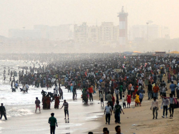 மாறுவேடங்களில்