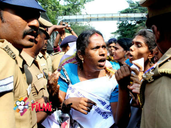 Transgenders seek apology from Shankar, Vikram and Santhanam