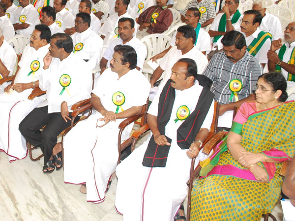 Will Modi take action against Sadananda Gowda, asks Vaiko