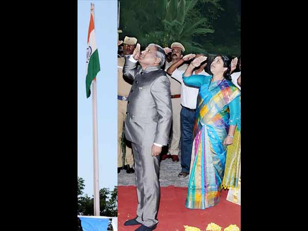 கொடியேற்றிய சோ அய்யர்