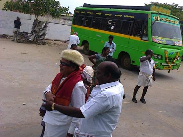 களமிறங்கிய எம்.ஜி.ஆர்