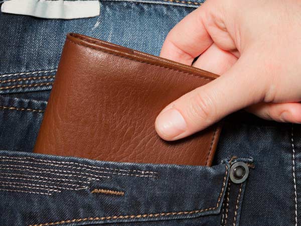 கையும் களவுமாக கைது