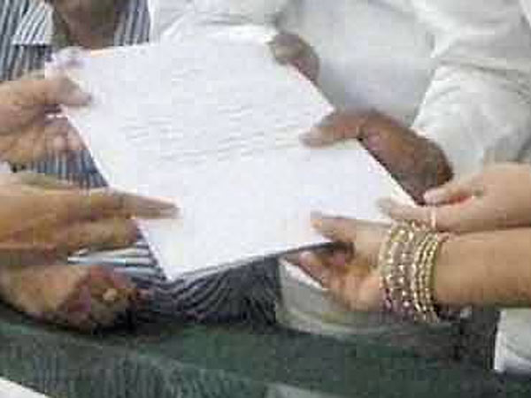 ஆட்சியருக்கும் சம்மன்