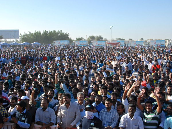 குவிந்த தமிழர்கள் குவிந்த தமிழர்கள்