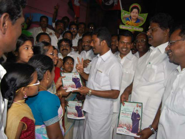 வீதி வீதியாக: