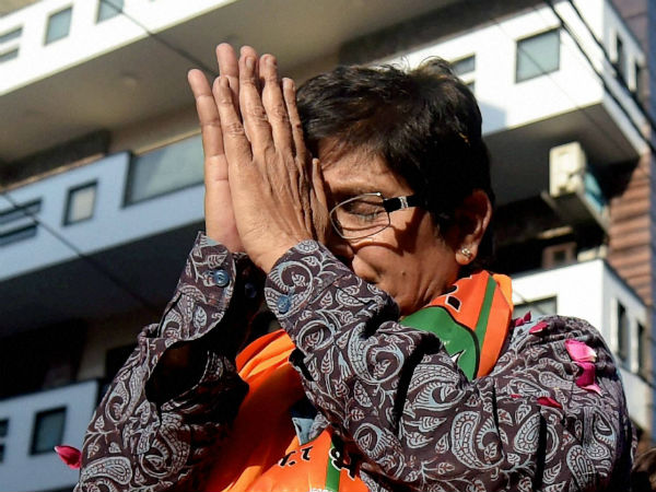 என்ன நடக்குதுன்னே தெரியாமல்