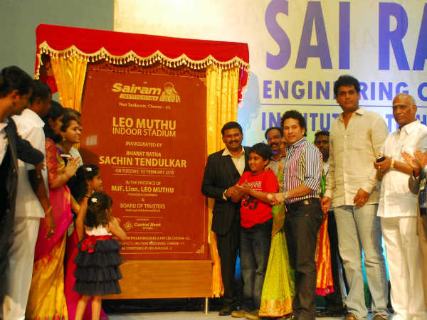 விளையாட்டு அரங்கு திறப்புவிழா: