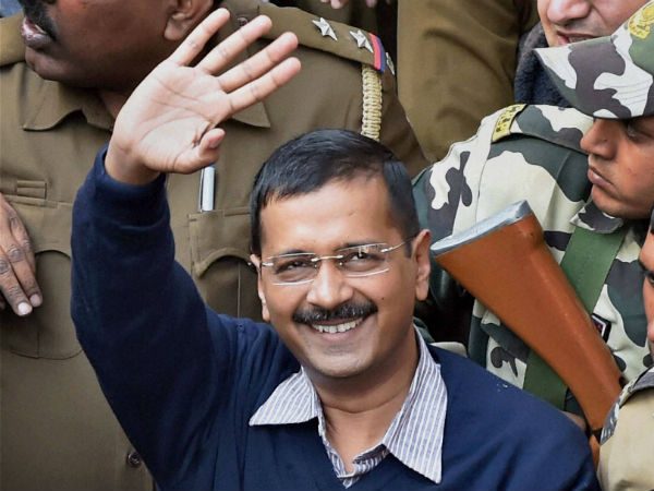 தயாராகும் மைதானம்