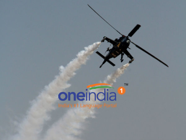 தயார் செய்யும் குழுவினர்: